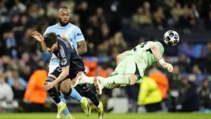 Read more about the article 世界最佳替補門將強勢回歸，庫爾圖瓦傷缺期間皇馬依然穩如泰山，盧寧德比首秀受矚目