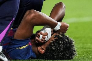 Read more about the article 亞馬爾重傷震撼巴塞隆拿！缺席國家打吡恐賽季報銷，鋒線崩塌與爭冠前景全面告急深度解析